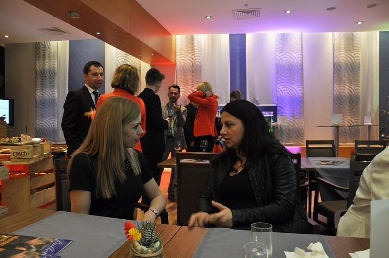 2016.04.13 Cracovia cóctel con otras cámaras