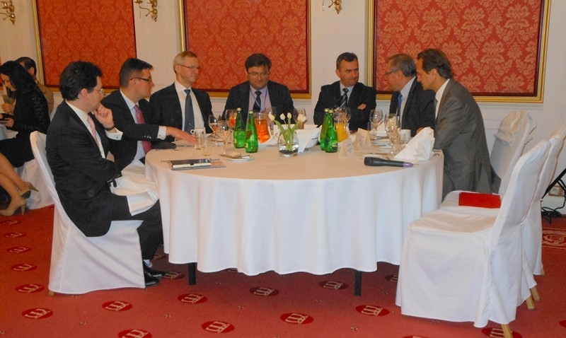 Encuentro con el ministro Tamborski