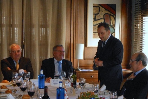 Reunión con el Subsecretario de Estado R. Mendivil