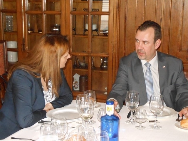 Reunión con el Subsecretario de Estado R. Mendivil